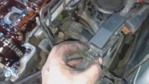 Замена салоников клапанов без снятия гбц на мерседес Е200 w211. процесс разборки.