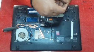 Lenovo G50-45 SSD INSTALLATION #laptoprepairing #ssd #lenovo