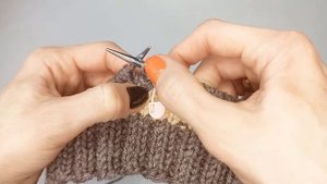 Жилет для мальчика в спортивном стиле спицами Возраст 2 4 года Часть 2