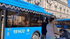 Автобус Лиаз-5292.71 следует по маршруту 905