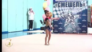 Соревнования без предмета по художественной гимнастике.