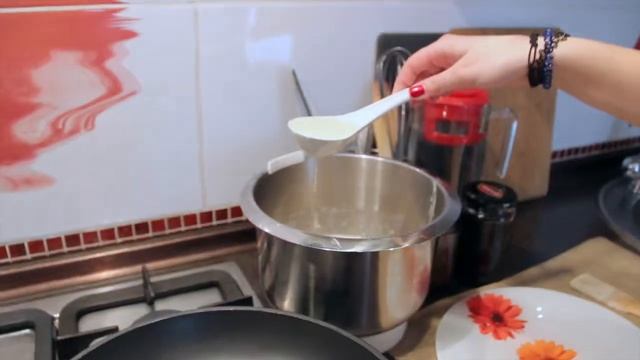 МАСЛЕНИЦА / ГОТОВИМ БЛИНЫ! смотреть онлайн