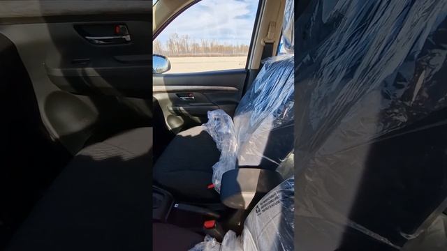 Suzuki Ertiga 2023г., 7мест, 1.5л. атмосферный двигатель, 105 л.с., АКПП, в наличии! смотреть онлайн