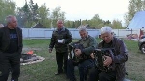 Кобели мы, кобели. Поёт Владимир Глазунов.