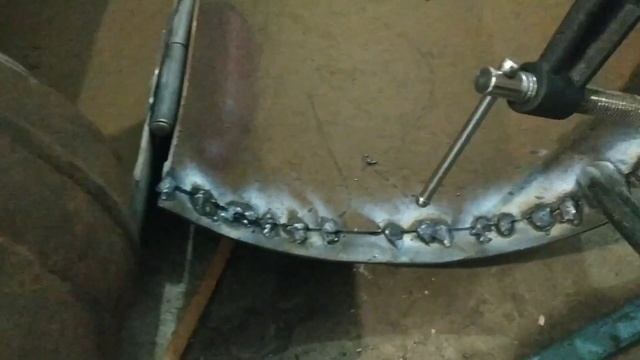 КАК Я ДЕЛАЛ МАНГАЛ ИЗ ГАЗОВОГО БАЛЛОНА. часть#1 смотреть онлайн