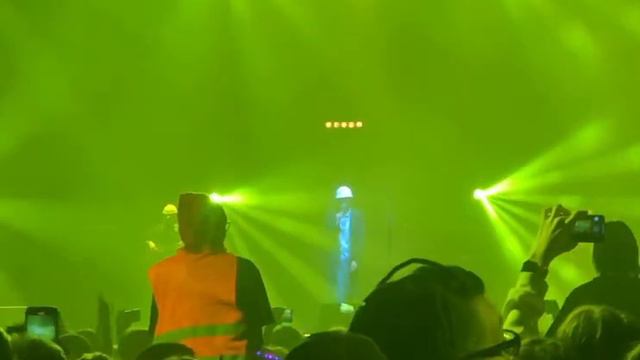 Дайте танк (!) ИСКРЫ VK Stadium 14.10.2023 смотреть онлайн