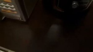 Чтобы не вытирать пыль с темной мебели каждый день, надо..