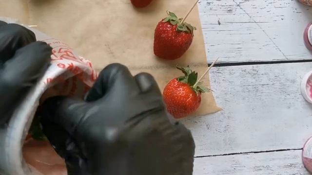 Клубника в шоколаде смотреть онлайн