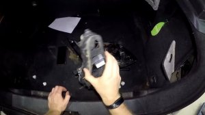 Как снять/заменить лампочку в заднем фонаре Opel Astra 2004-2014 год