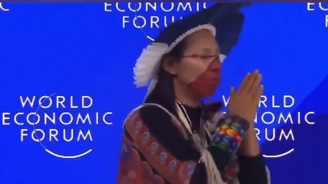 Форум в Давосе превратился в клоунаду: Зеленский, бабка-шаманка....кто следующий??