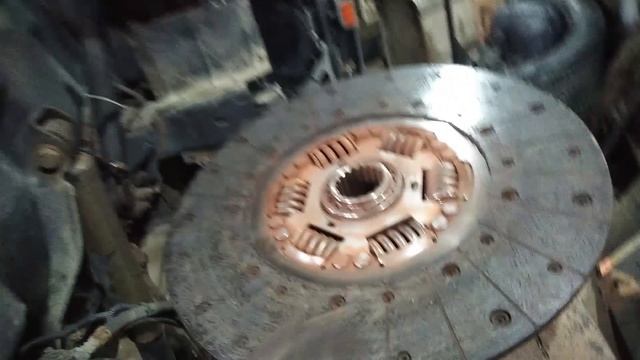 Мерседес Актрос 2641. Часть 6. Снимаю КПП. смотреть онлайн