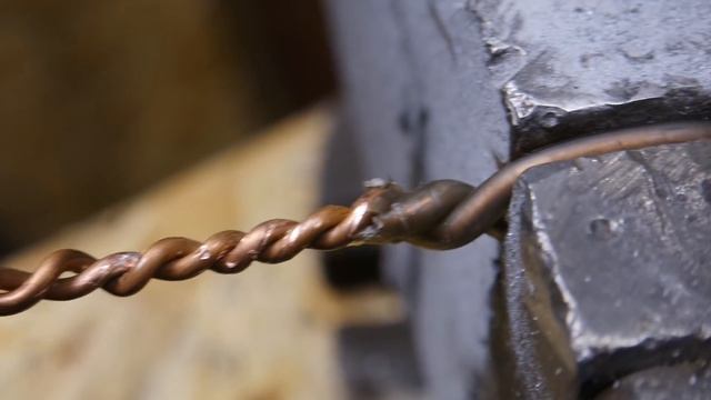 Не выбрасывайте свечи зажигания! Крутая идея из ПП трубы! смотреть онлайн