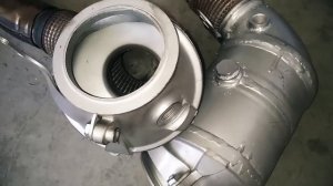 Удаление катализаторов на BMW X6, замена на пламегасители Tofris в Тольятти