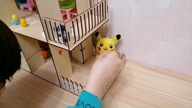 Игра с петсами и пикачу смотреть онлайн