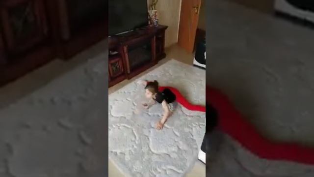 Гимнастика дома... карантин Танцуешь?- Гимнастика это для тебя.... смотреть онлайн