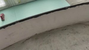 Подоконник из плитки.