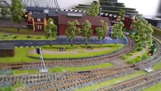 Железная дорога дома 1/87 смотреть онлайн