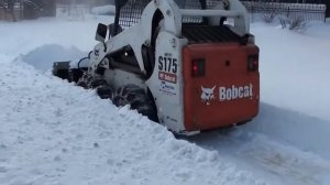 Профессиональный снегоуборщик на мини погрузчик Bobcat S175