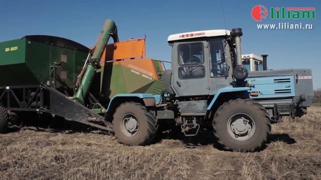 Скоростной сев с бункером-перегрузчиком в ООО СОВХОЗ БРЕДИНСКИЙ. Челябинская область