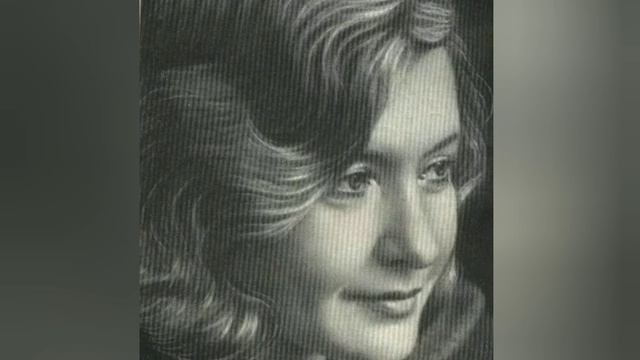 Я ушла из детства...Стихи. Читает Юлия Друнина смотреть онлайн