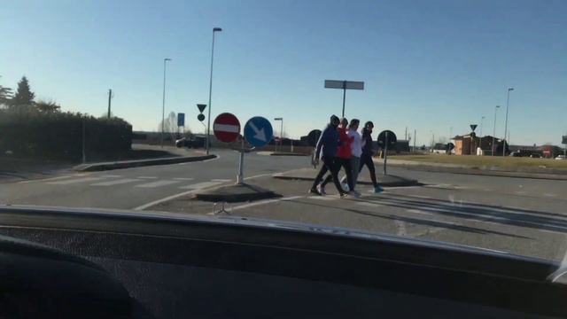 Guido per la prima volta (foglio rosa) смотреть онлайн