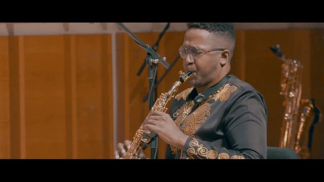 W.A. Mozart: Oboe Quartet in F Major | Steven Banks, saxophone and members of the Zorá Quartet смотреть онлайн