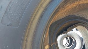 Шины для фронтального погрузчика 23.5-25 JCB, TAISHAN.