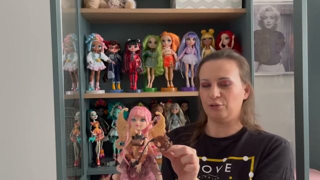Румтур по игровой. Обзор моей коллекции кукол смотреть онлайн