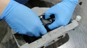 Замена направляющих суппорта ATE на автомобиле BMW e60/61