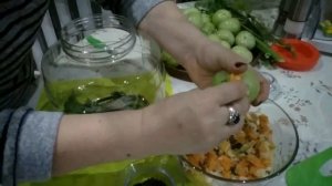 ԿԱՆԱՉ ԼՈԼԻԿԻ ԹԹՈՒ-Соленые Зеленые Помидоры-Stuffed Pickled Tomatoes Recipe