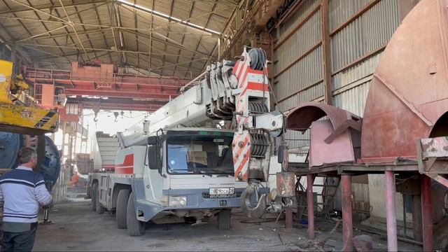 МОНТАЖ ОБОРУДОВАНИЯ ВЕСОМ 75 тонн двумя автокранами XCMG ZOOMLION смотреть онлайн