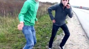 СУПЕР ТАНЦЫ НА ОБОЧИНЕ!!!))) ах мамочка на саночках...  DDD