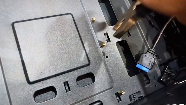 Сборка HUANANZHI X99 4MF LGA 2011 3 XEON X99 Процессор 2620 v3 в корпус ginzzu A380 смотреть онлайн