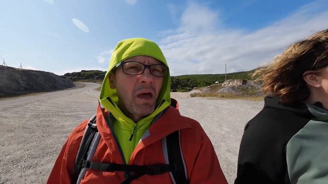 Norwegen Road Trip #18 Borselv Trollholmsund Versteinerte Trolle Nordkap смотреть онлайн