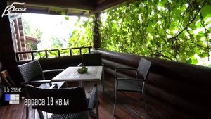 Долговечная и экологичная усадьба из лиственницы на участке с прудом для купания