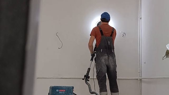 Ремонт Сталинка,часть7.Подготовка стен под покраску.Шлифовка стен шлифмашиной Kress-630ku. смотреть онлайн