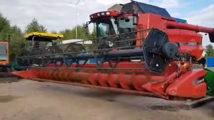 Комбайн CASE 9010, работа с жаткой