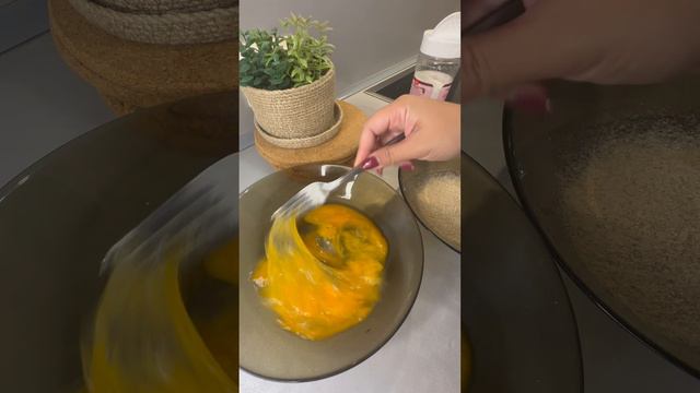 Сочная закуска из баклажанов в панировке для любых застольев