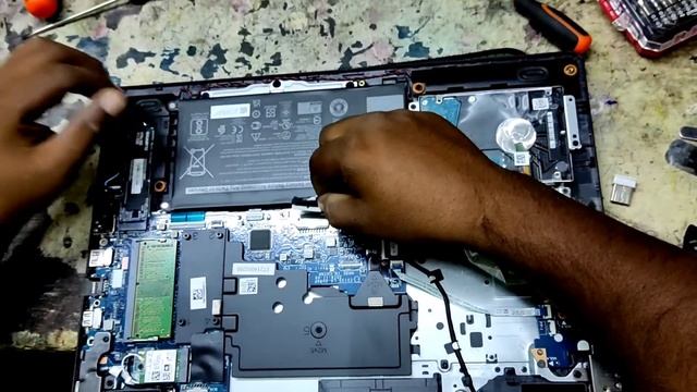 Dell Inspiron Pentium silver proccessor laptop SSD upgradation...full video step by step смотреть онлайн