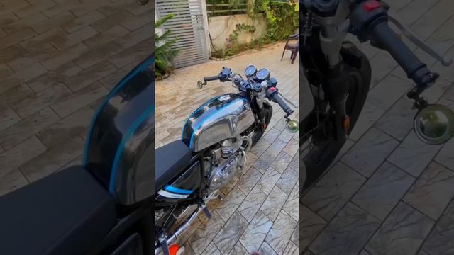 SUPER METEOR 650 VS GT 650 STOCK AFTER MARKET EXHAUST ??