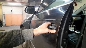 Пассат Б6.Как снять и поставить ручку двери