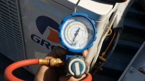 Вакуумация трассы кондиционера и запуск фреона