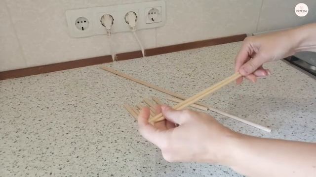 Сборка свадебного торта на 3 яруса.  Как изолировать живые цветы?