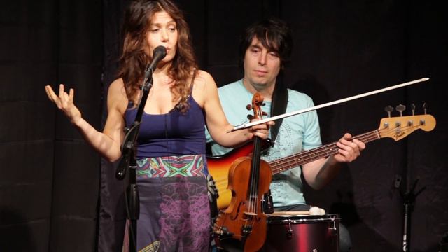 If you can hear it, you can play it: Lili Haydn at TEDxOlympicBlvdWomen смотреть онлайн