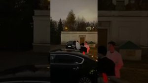 Дети встречают митрополита Воскресенского Дионисия