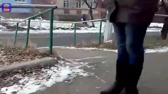 ВСУ ПЕРЕБРОСИЛИ НА ДОНБАСС ТРИ ДЕСЯТКА ТАНКОВ смотреть онлайн