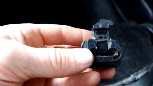 honda insight замена фиксаторов защелок на заднее седение.