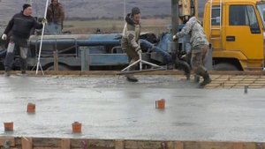 Заливка монолитно ленточного фундамента Ускоренное видео.