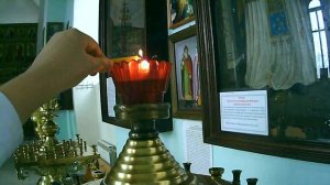 Как поставить свечку в храм.