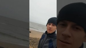 Обзор пляжа. Граница азовского и черного морей